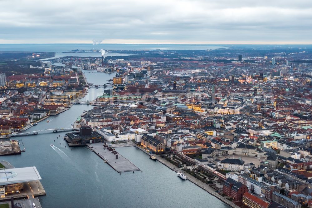 Aerial photograph Kopenhagen - City view on the river bank in the district Kadk in Copenhagen in Hovedstaden, Denmark