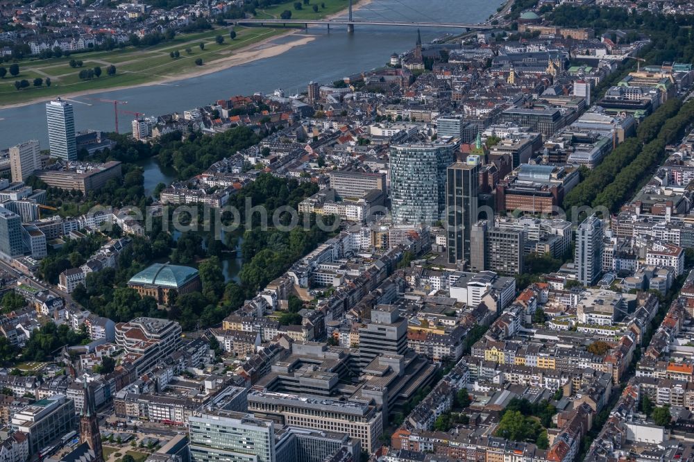 Aerial image Düsseldorf - City view on the river bank of the Rhine river in Duesseldorf at Ruhrgebiet in the state North Rhine-Westphalia, Germany