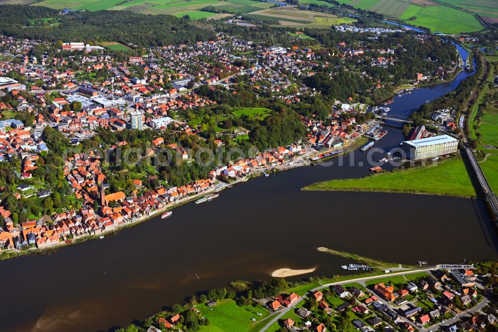 Lauenburg/Elbe from the bird's eye view: City view on the river bank on the banks of the Elbe in Lauenburg/Elbe in the state Schleswig-Holstein, Germany