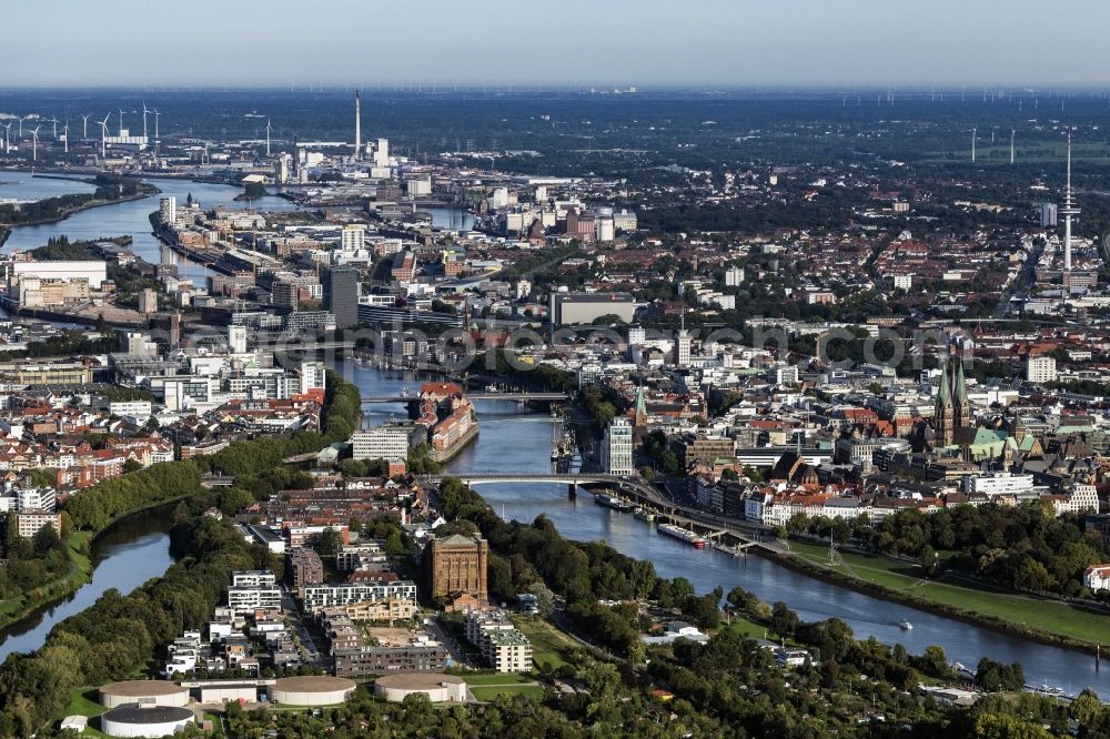 Aerial photograph Bremen - City view on the river bank of the Weser river in Bremen, Germany