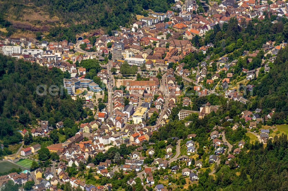 Aerial image Schramberg - City view of the inner city area in the valley surrounded by mountains in Schramberg at Schwarzwald in the state Baden-Wuerttemberg, Germany