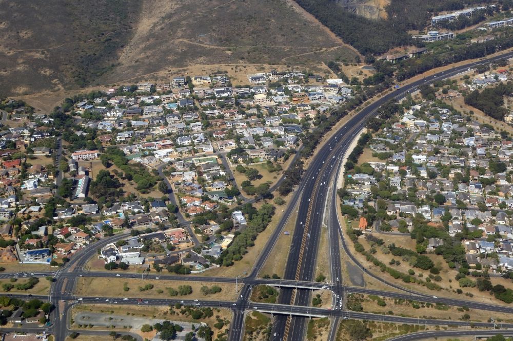 Kapstadt from the bird's eye view: District Plattekloof 1 in the city of Cape Town in Western Cape, South Africa