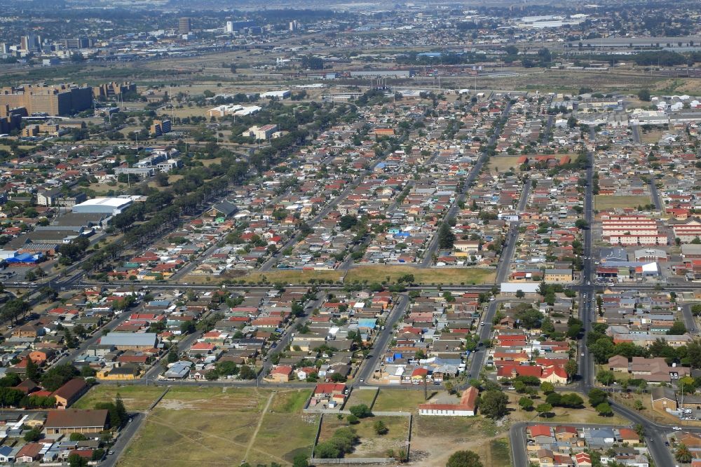 Kapstadt from the bird's eye view: District Ravensmead in the city of Cape Town in Western Cape, South Africa