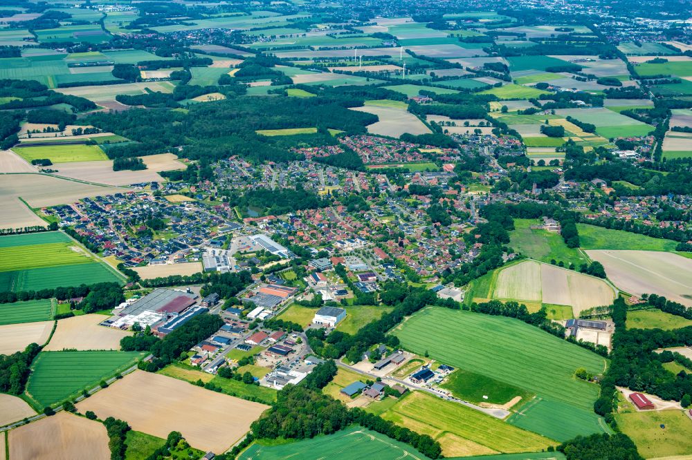 Aerial image Cappeln (Oldenburg) - Urban area with outskirts and inner city area on the edge of agricultural fields and arable land in Cappeln (Oldenburg) in the state Lower Saxony, Germany