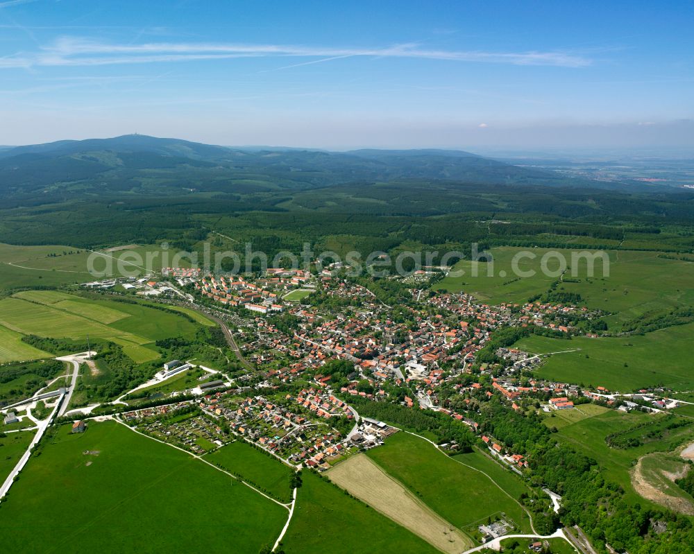 Aerial image Elbingerode (Harz) - Urban area with outskirts and inner city area on the edge of agricultural fields and arable land in Elbingerode (Harz) in the state Saxony-Anhalt, Germany