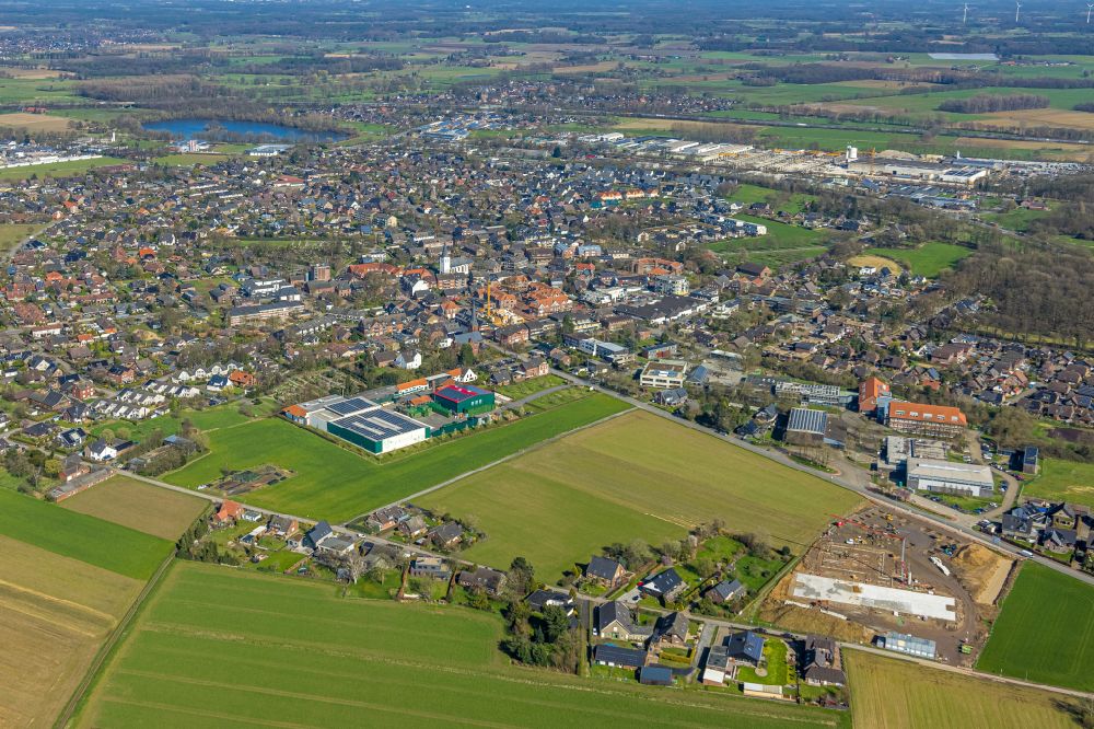 Aerial image Hamminkeln - Urban area with outskirts and inner city area on the edge of agricultural fields and arable land in Hamminkeln in the state North Rhine-Westphalia, Germany