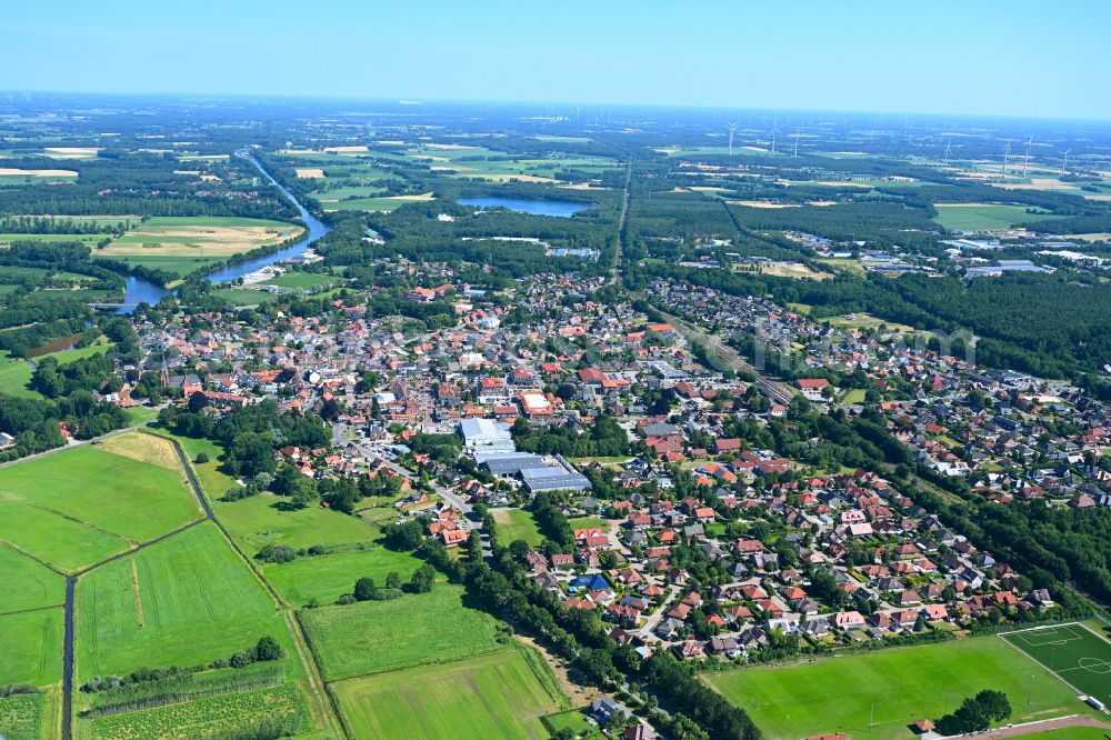 Aerial photograph Lathen - Urban area with outskirts and inner city area on the edge of agricultural fields and arable land in Lathen in the state Lower Saxony, Germany
