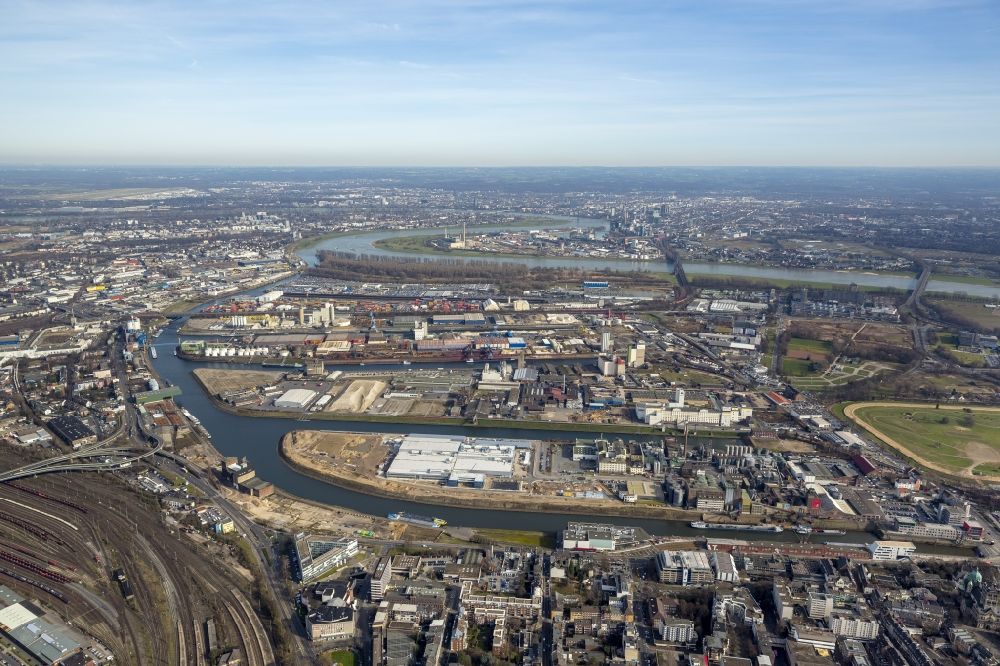 Aerial image Neuss - City Port Port of Neuss on the banks of the Rhine in Neuss in North Rhine-Westphalia