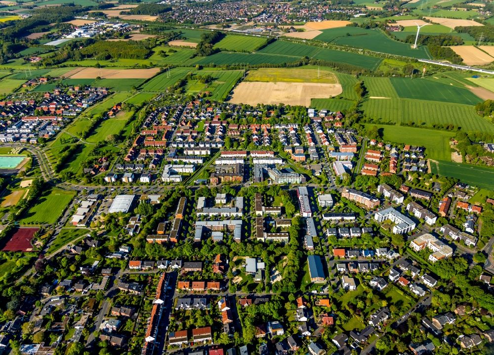 Aerial image Münster - Outskirts residential on the edge of agricultural fields along the Dieckmannstrasse in the district Gievenbeck in Muenster in the state North Rhine-Westphalia, Germany