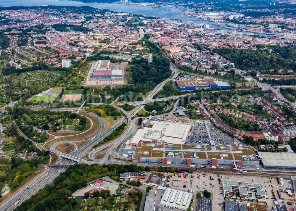 Aerial photograph Kiel - Western outskirts and outskirts residential areas and commercial areas in Kiel in the state Schleswig-Holstein, Germany