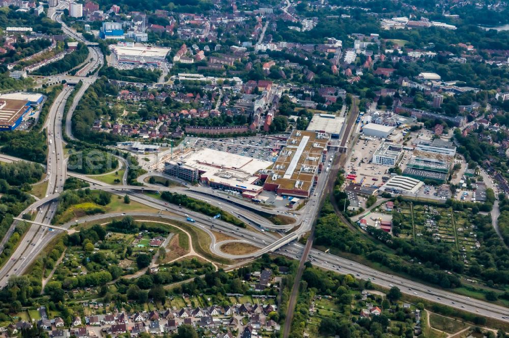Aerial photograph Kiel - Western outskirts and outskirts residential areas and commercial areas in Kiel in the state Schleswig-Holstein, Germany