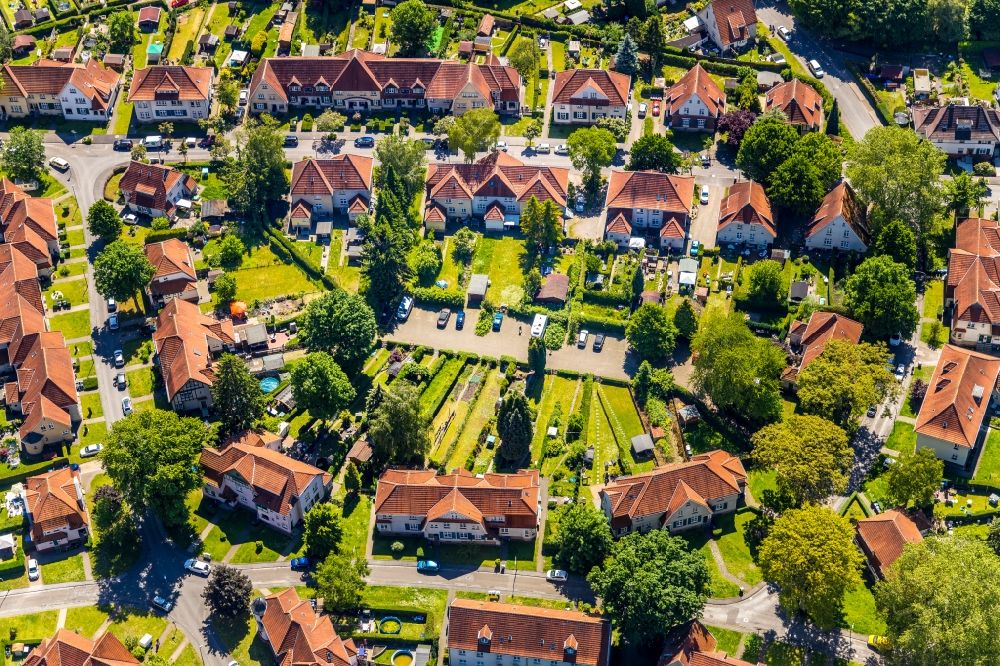 Aerial image Herne - Outskirts residential historischen Bergarbeitersiedlung, Zechenhaeuser Gartenstadt Teutoburgia in Herne in the state North Rhine-Westphalia, Germany