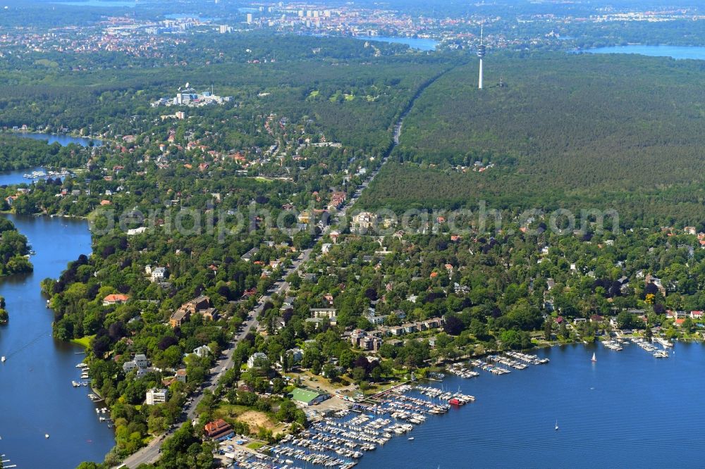 Aerial image Berlin - Outskirts residential on Koenigstrasse in the district Wannsee in Berlin, Germany