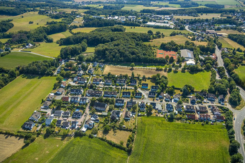 Aerial image Leveringhausen - Outskirts residential in Leveringhausen in the state North Rhine-Westphalia, Germany