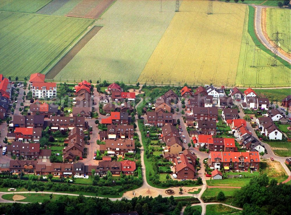 Aerial photograph Hürth - Outskirts residential in the district Hermuelheim in Huerth in the state North Rhine-Westphalia, Germany