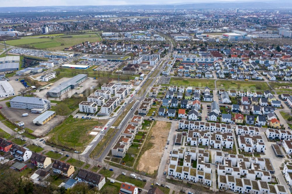 Aerial image Karlsruhe - Outskirts residential in the district Knielingen in Karlsruhe in the state Baden-Wurttemberg, Germany