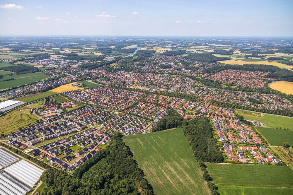 Senden from the bird's eye view: Outskirts residential in Senden in the state North Rhine-Westphalia, Germany