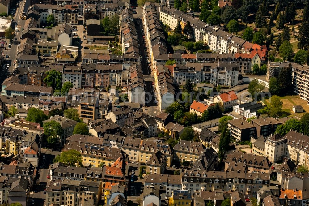 Aerial photograph Wuppertal - Outskirts residential Wichlinghausen on Leonhardstrasse in Wuppertal in the state North Rhine-Westphalia, Germany