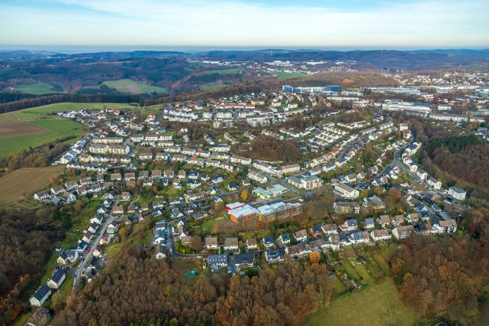 Lüdenscheid from above - Outskirts residential between Mozartstrasse and Im Stoberg in Luedenscheid in the state North Rhine-Westphalia, Germany