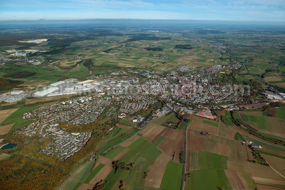 Aerial image Ehingen (Donau) - City view from the outskirts with adjacent agricultural fields in Ehingen (Donau) in the state Baden-Wuerttemberg, Germany