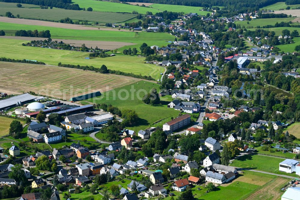 Göttendorf from above - City view from the outskirts with adjacent agricultural fields in Göttendorf in the state Thuringia, Germany