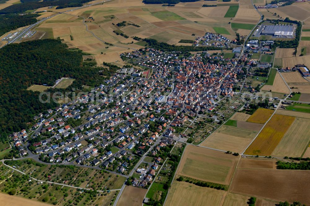 Aerial photograph Holzkirchhausen - City view from the outskirts with adjacent agricultural fields in Holzkirchhausen in the state Bavaria, Germany