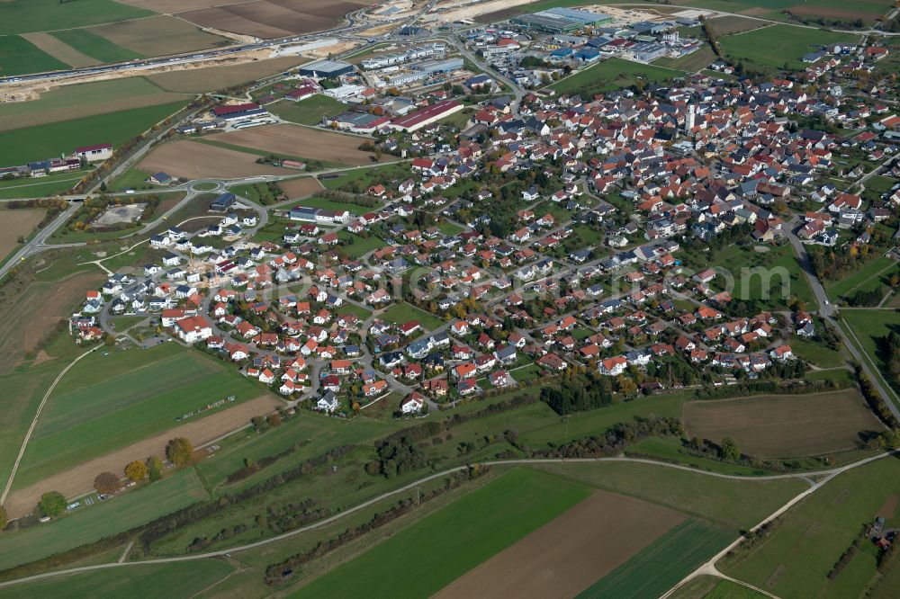 Aerial photograph Merklingen - City view from the outskirts with adjacent agricultural fields in Merklingen in the state Baden-Wuerttemberg, Germany