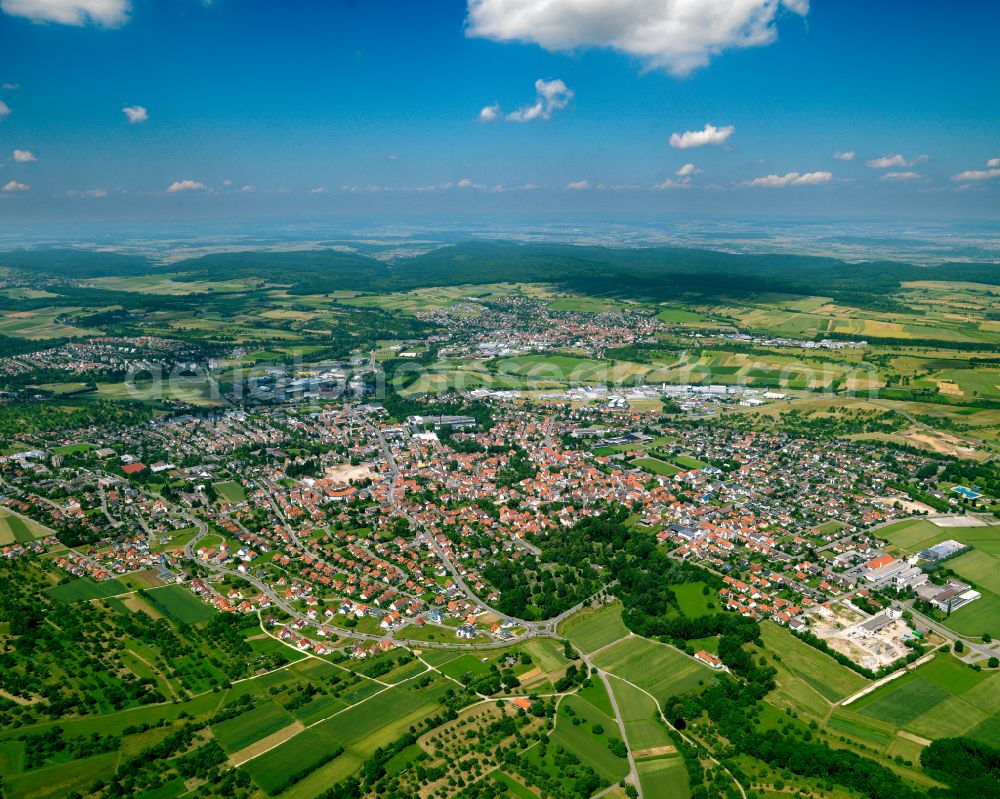 Mössingen from the bird's eye view: City view from the outskirts with adjacent agricultural fields in Mössingen in the state Baden-Wuerttemberg, Germany