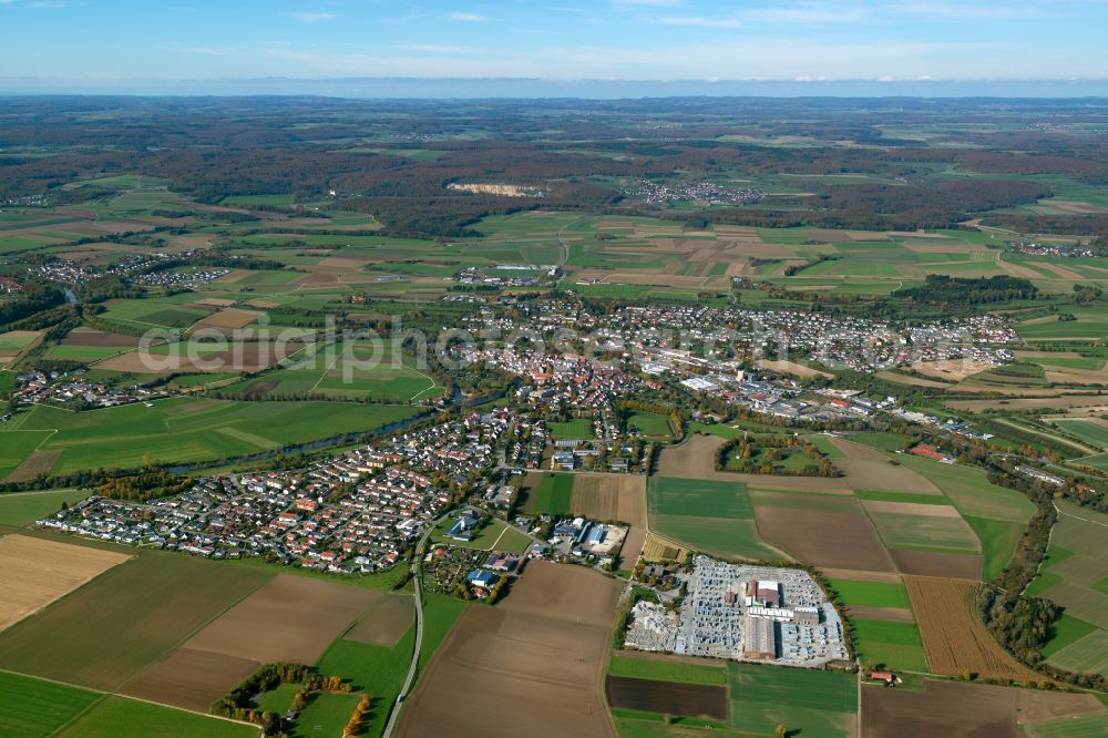 Aerial photograph Munderkingen - City view from the outskirts with adjacent agricultural fields in Munderkingen in the state Baden-Wuerttemberg, Germany