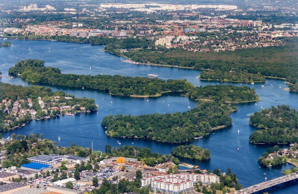 Berlin from the bird's eye view: District - view from the grounds of the bays on the island Valentinswerder, Scharfenberg and Baumwerder on the banks of the Havel and Lake Tegel in Berlin - Spandau
