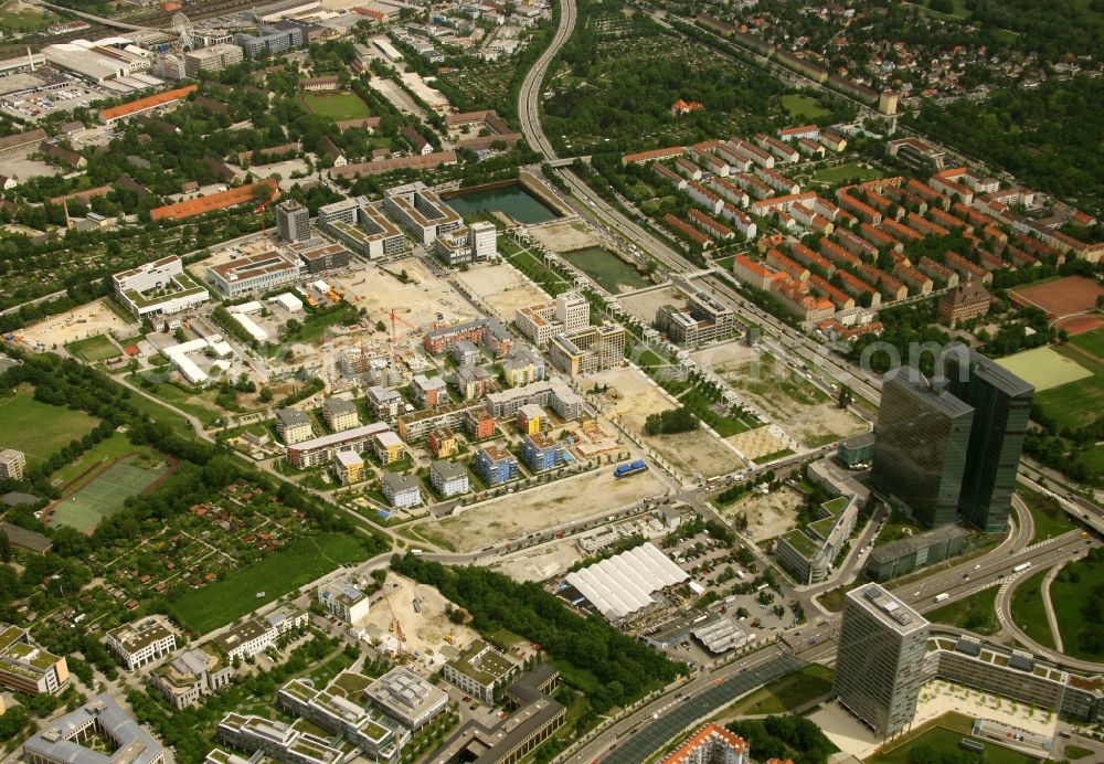 Aerial image München - District view of the Parkstadt and the high-rise ensemble Highlight Towers in the district Schwabing-Freimann in Munich in the state Bavaria
