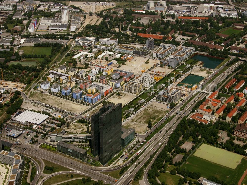 Aerial photograph München - District view of the Parkstadt and the high-rise ensemble Highlight Towers in the district Schwabing-Freimann in Munich in the state Bavaria