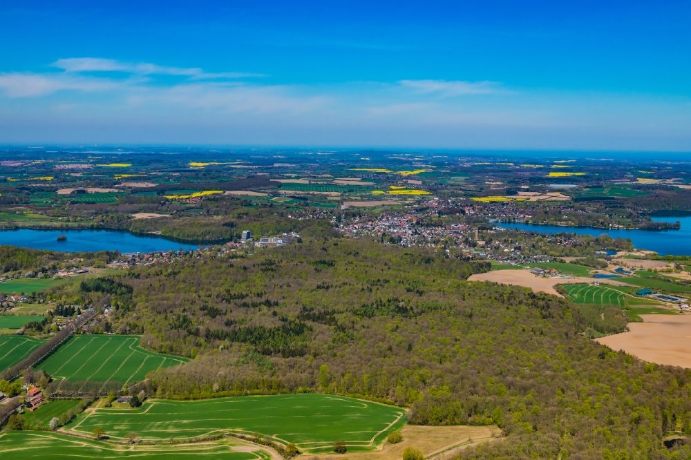 Aerial photograph Malente - Bad Malente-Gremsmuehlen district in Malente in the state of Schleswig-Holstein. The small town of Malente in Ostholstein is located on Dieksee and Kellersee