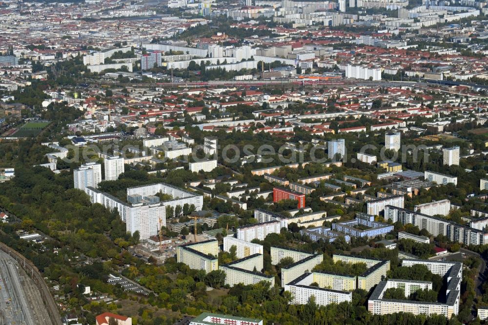 Aerial image Berlin - District Berlin Friedrichsfelde in the city in Berlin, Germany