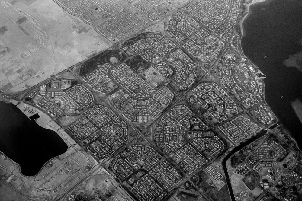 Al Jubayl from the bird's eye view: District Deffi und Fanateer in the city in Al Jubail at the Persian Gulf in Saudi Arabia
