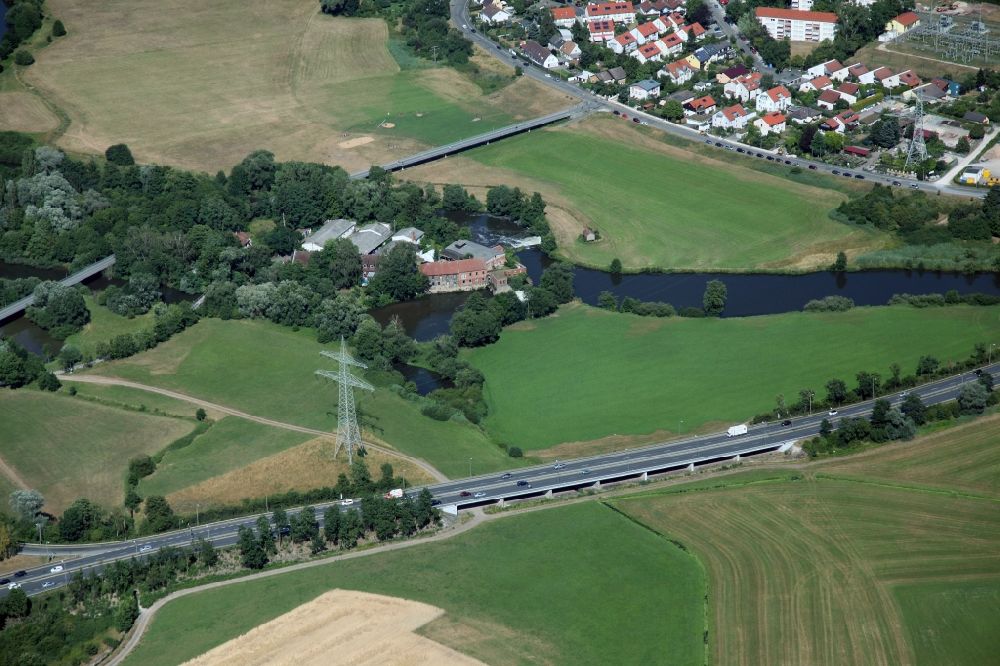 Aerial image Erlangen - District Neumuehle in the city in Erlangen in the state Bavaria is located on the banks of the Regnitz