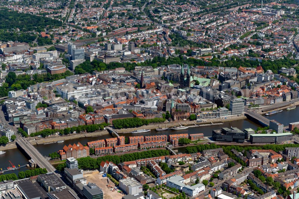 Bremen from the bird's eye view: View of the historic city centre of the Hanseatic city with the medieval Schnoor part in the foreground in the district Altstadt in Bremen in Germany