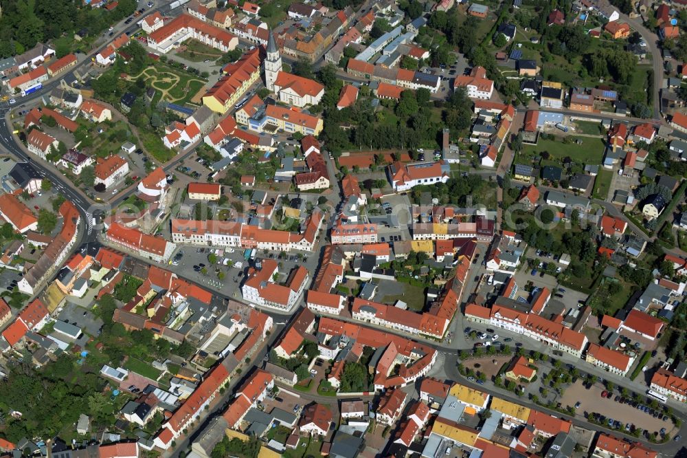 Bad Düben from the bird's eye view: View of the historic town centre of Bad Dueben in the state of Saxony. The spa town is located in the county district of North Saxony at the Duebener Heide region. Business and residential buildings are located in its centre, along with tourist attractions and parks