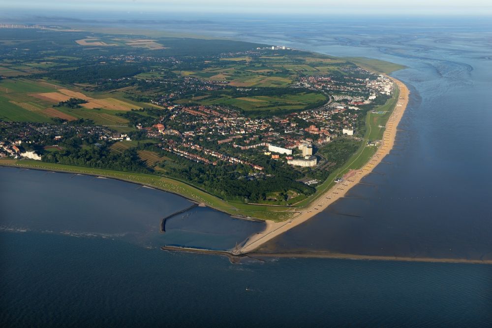 Cuxhaven from the bird's eye view: View of the spa quarters of Doese on the coast of North and Wadden Sea in Cuxhaven in the state of Lower Saxony
