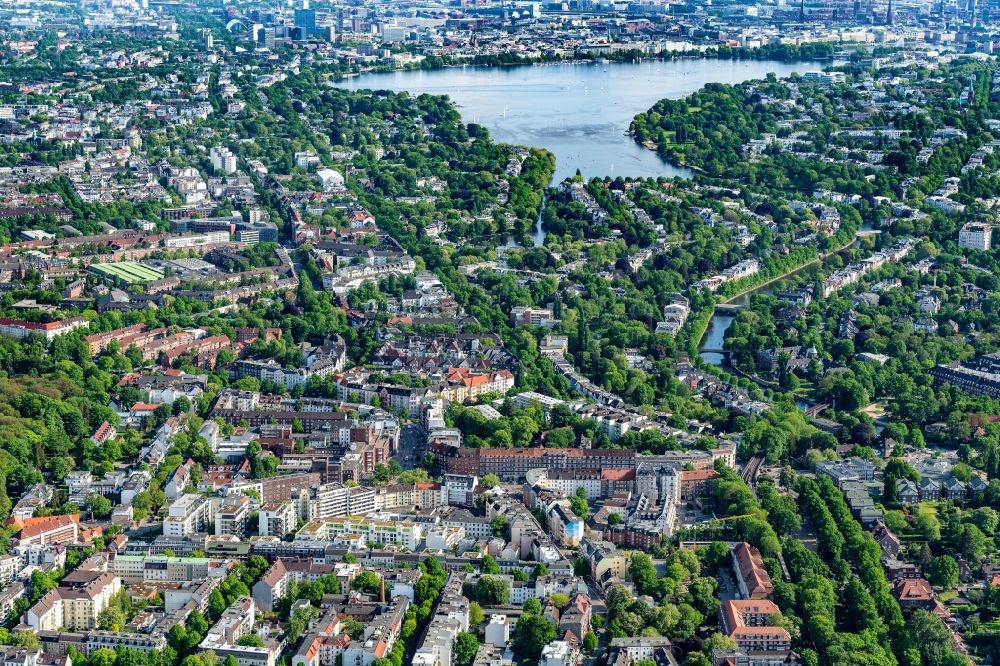 Hamburg from the bird's eye view: View of the Winterhude part on the Eastern riverbank of the Aussenalster in the Hanseatic city on place Winterhuder Marktplatz of Hamburg in Germany