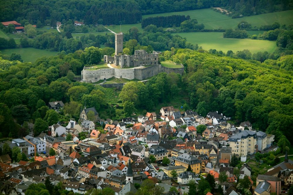 Aerial image Königstein im Taunus - ity center with castle in Koenigstein im Taunus in Hesse