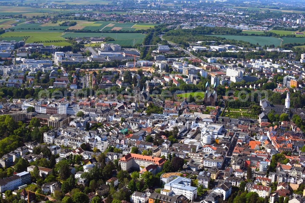Aerial photograph Bad Homburg vor der Höhe - The city center in the downtown area in Bad Homburg vor der Hoehe in the state Hesse, Germany