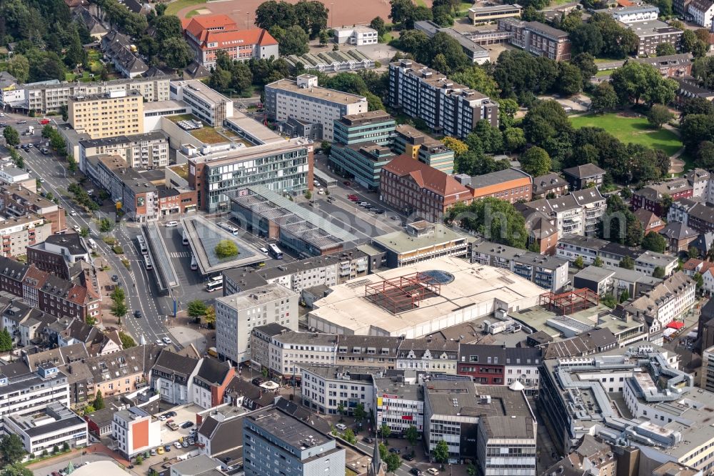 Aerial photograph Bottrop - The city center in the downtown area along the Hansastrasse in the district Stadtmitte in Bottrop at Ruhrgebiet in the state North Rhine-Westphalia, Germany