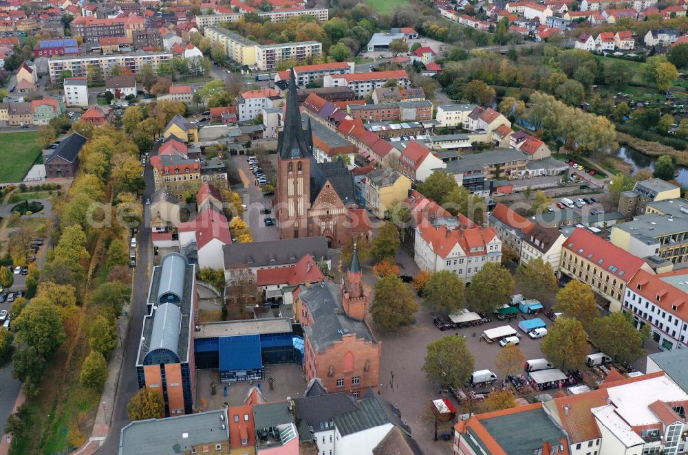 Aerial image Bitterfeld-Wolfen - The city center in the downtown area on street Plan in Bitterfeld-Wolfen in the state Saxony-Anhalt, Germany