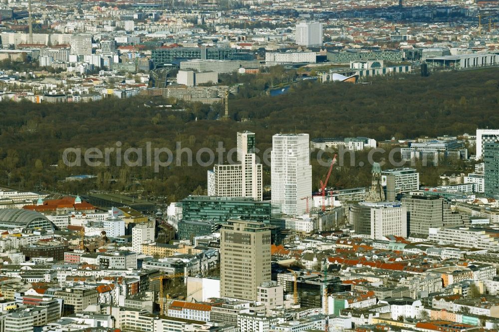 Aerial image Berlin - The city center in the downtown area overlooking the construction site for the new building of an office building of the construction project Gloria Berlin on Kurfuerstendamm in the district Charlottenburg in Berlin, Germany