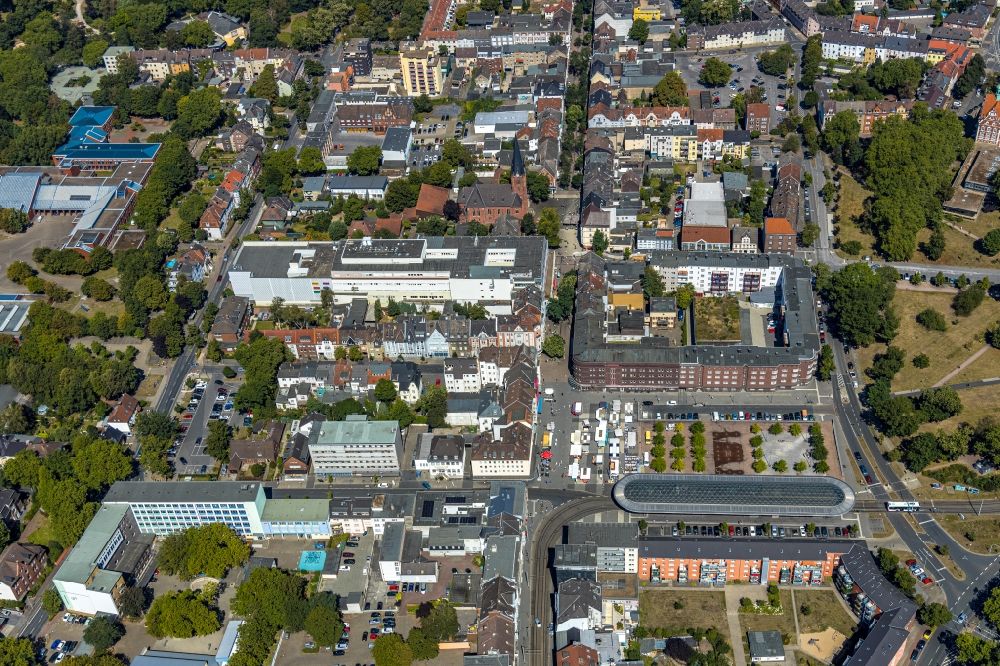 Aerial photograph Herne - The city center in the downtown area along the Hauptstrasse overlooking the public transport stop Buschmannshof in the district Wanne-Eickel in Herne in the state North Rhine-Westphalia, Germany