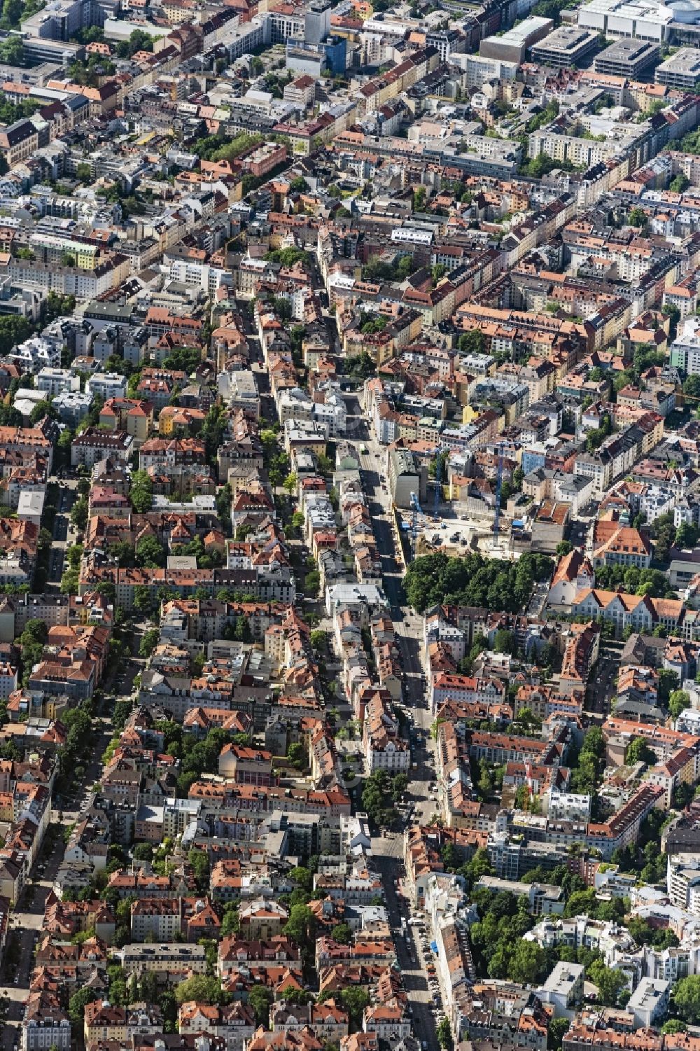 Aerial photograph München - The city center in the downtown area along the Ludwigstrasse in the district Maxvorstadt in Munich in the state Bavaria, Germany