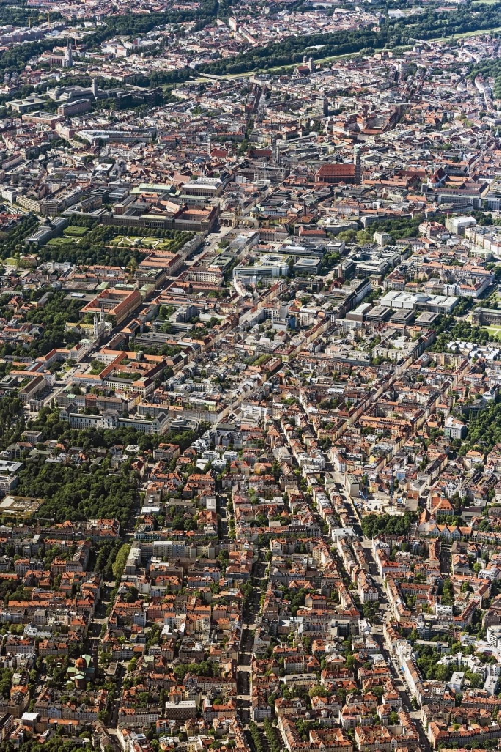 München from the bird's eye view: The city center in the downtown area along the Ludwigstrasse in the district Maxvorstadt in Munich in the state Bavaria, Germany