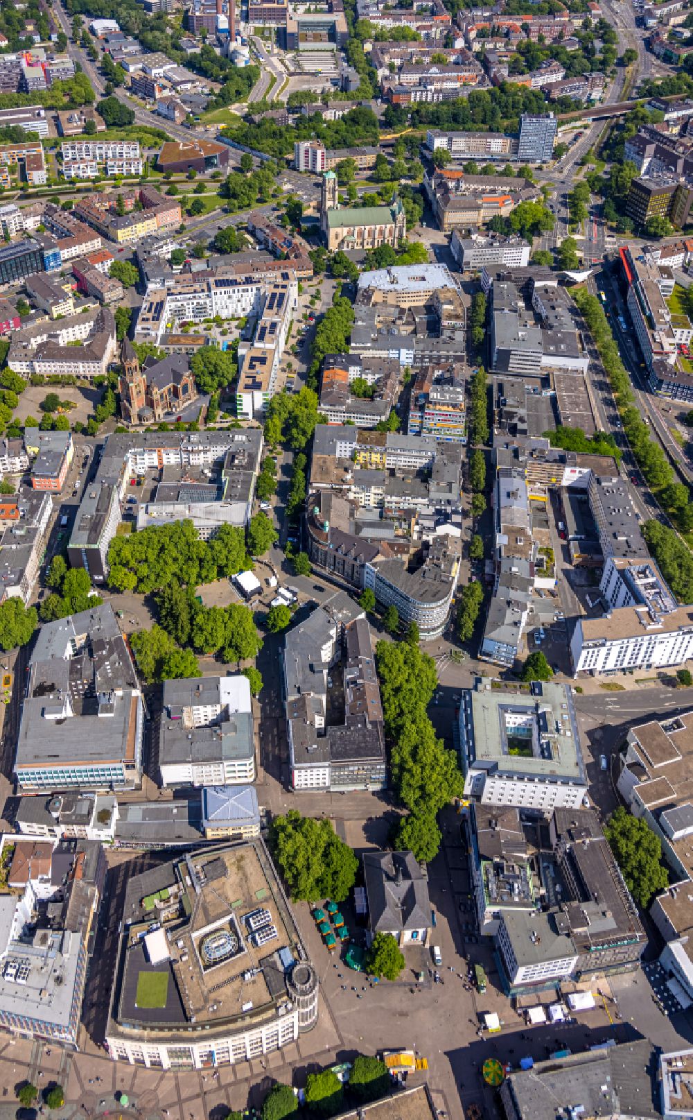 Aerial image Essen - the city center in the downtown area in Essen in the state North Rhine-Westphalia, Germany