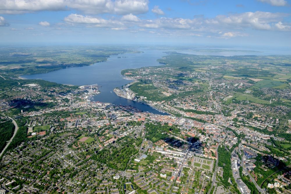 Aerial photograph Flensburg - The city center in the downtown are in Flensburg in the state Schleswig-Holstein